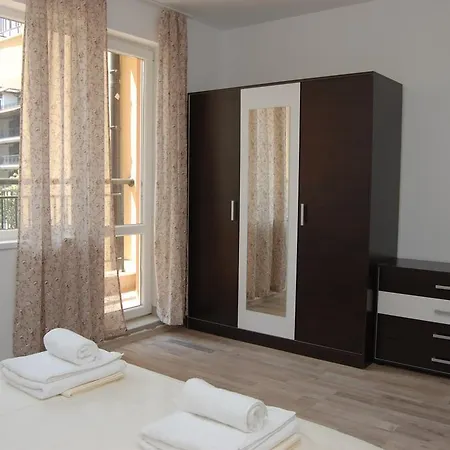 Appartement Elit Oasis *