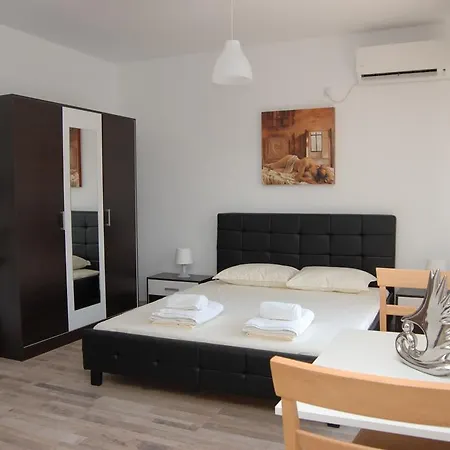 Appartement Elit Oasis *